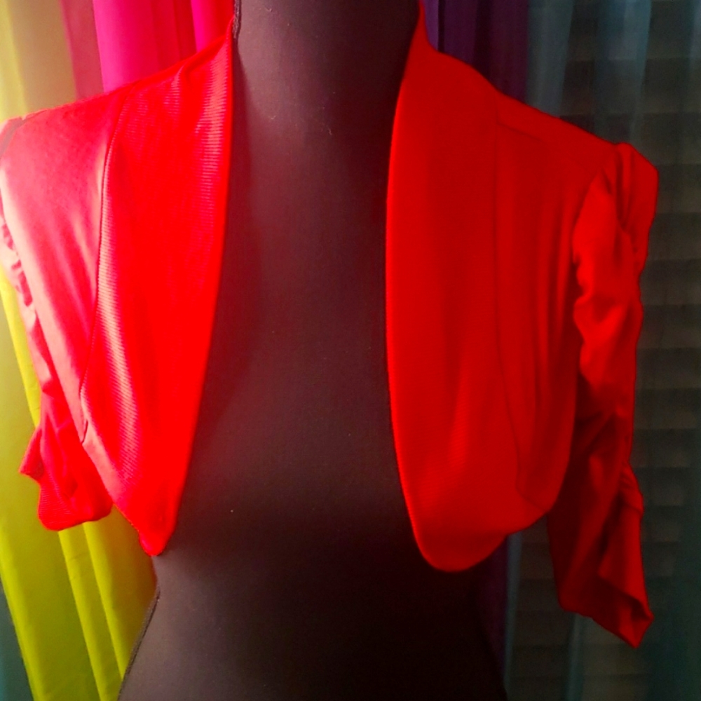 Red Short Cardigan Size S